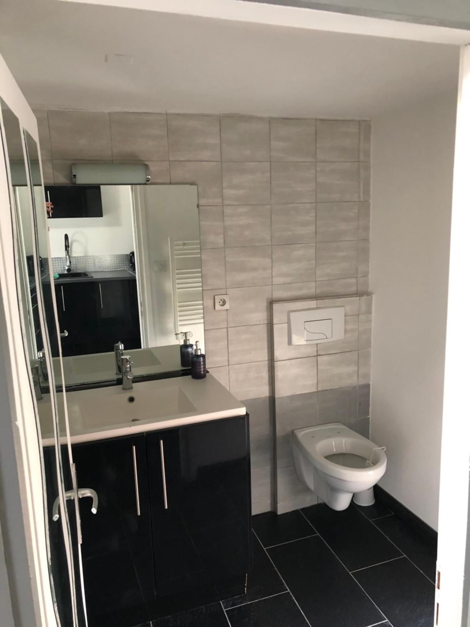 Centre Apartment *
